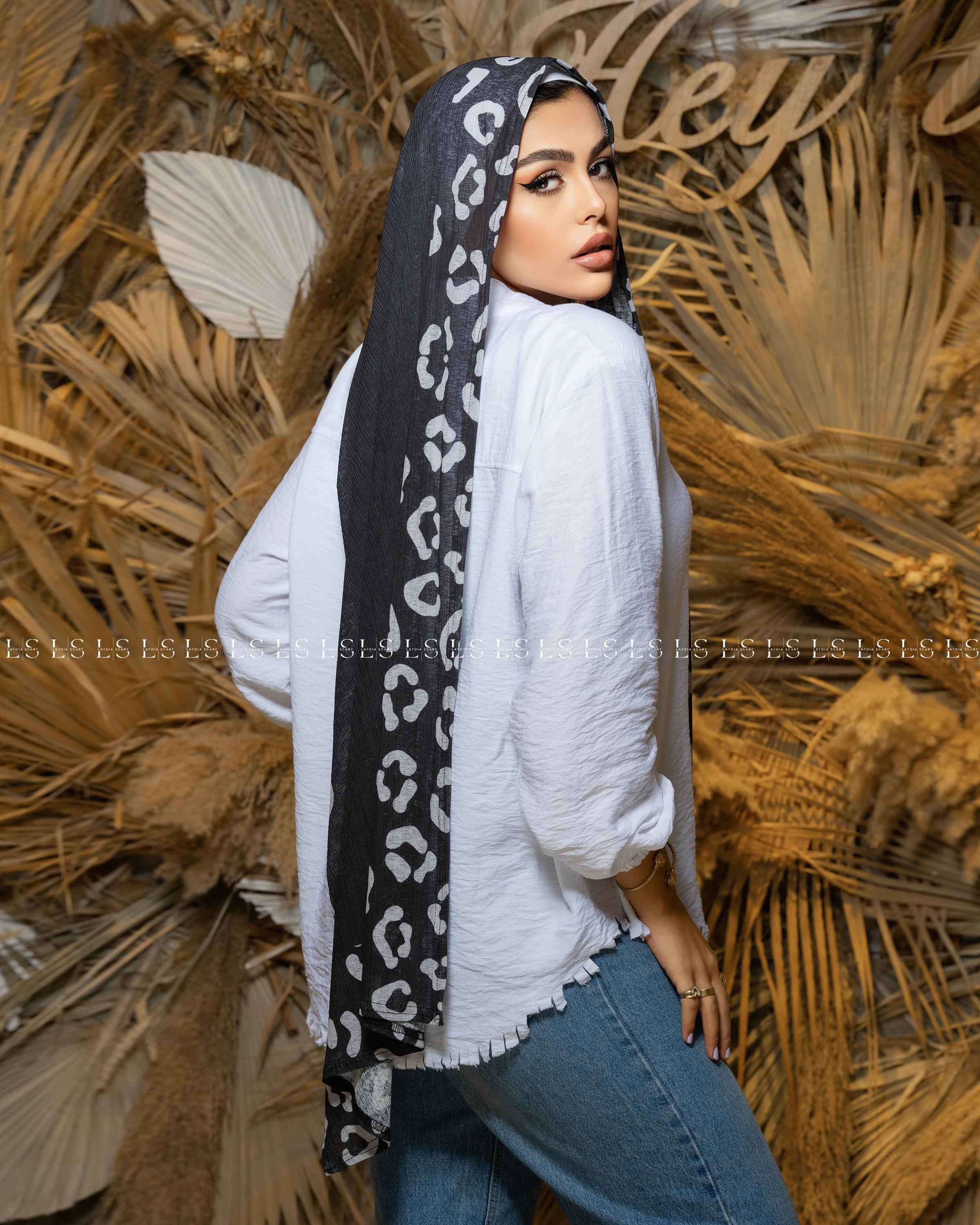 Plain Tiger Black