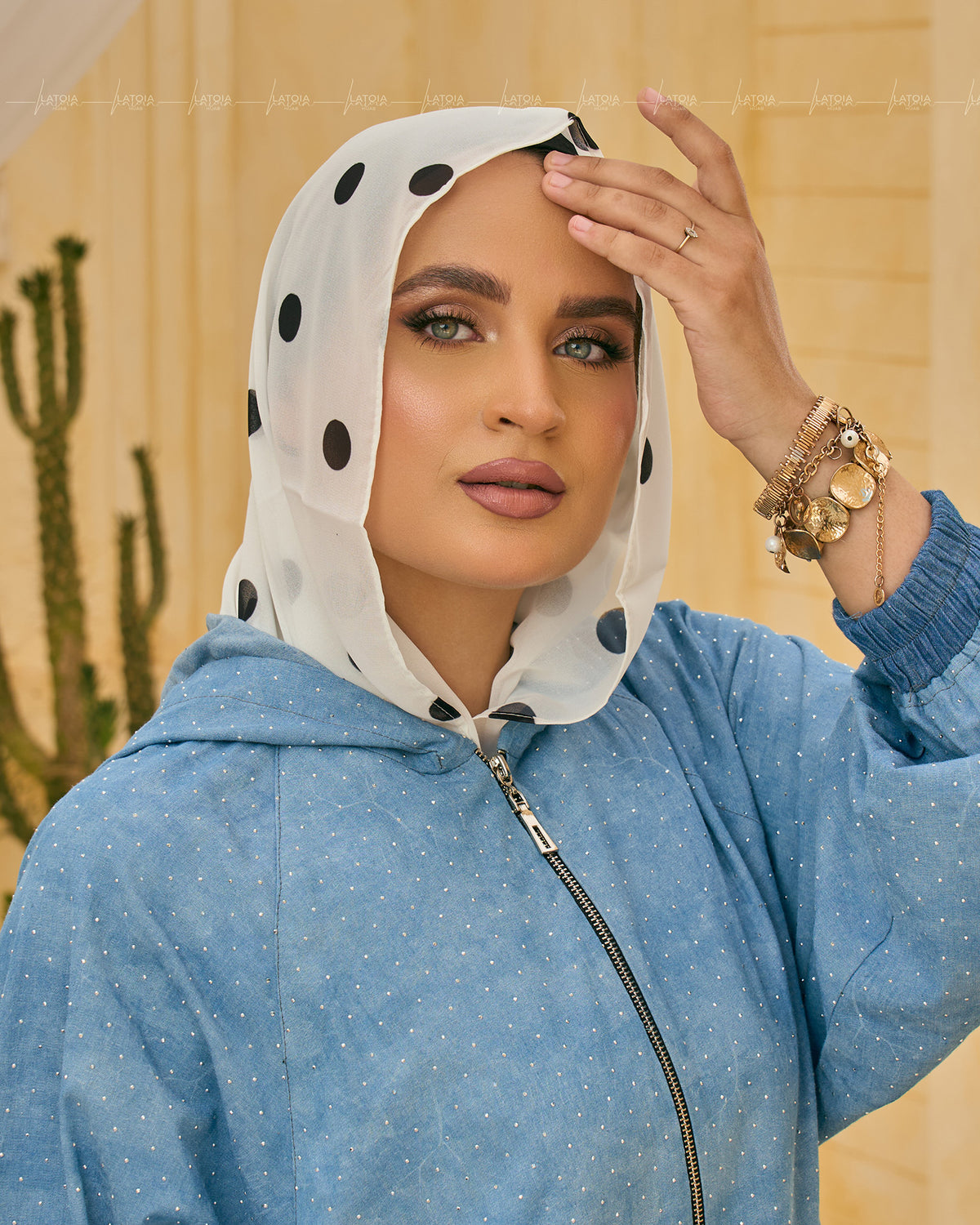 White Bolka Dots