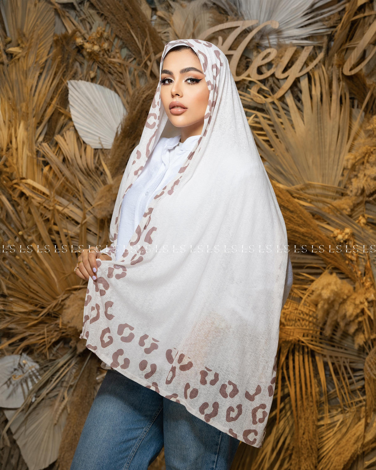 Plain Tiger Off White